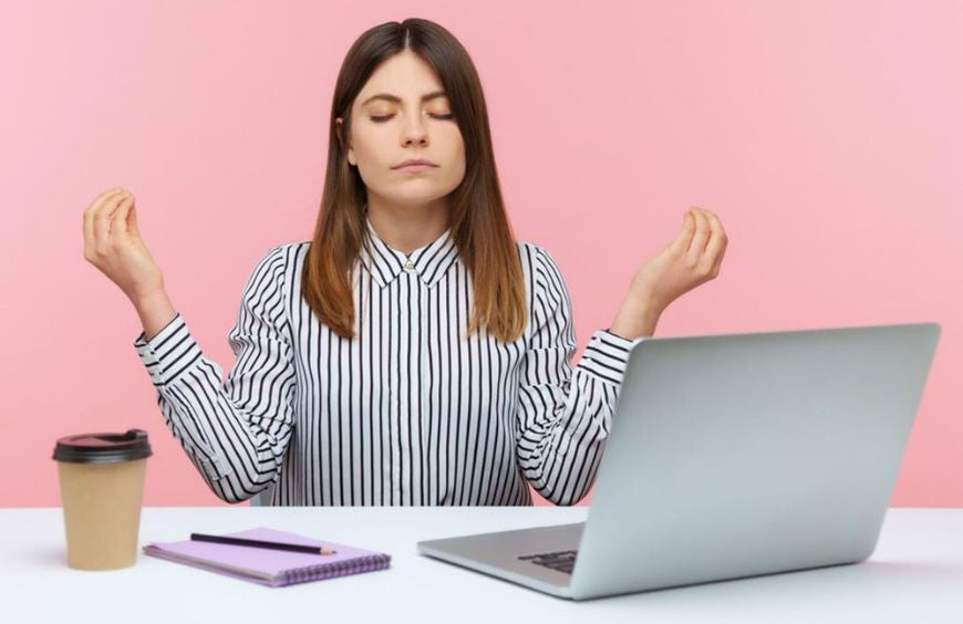 8 methoden om te ontspannen op het werk